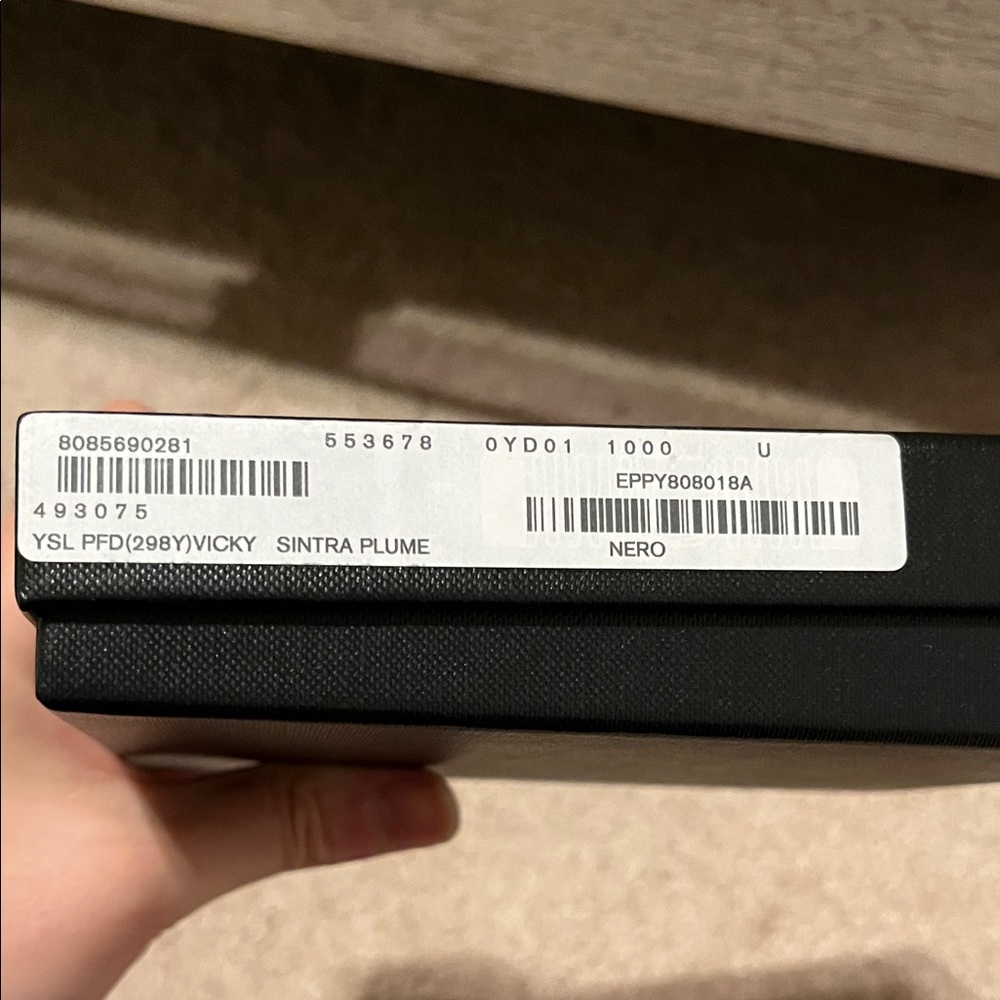 Saint Laurent Black Vicky Wallet with Gold Logo - Picture 8 of 8
